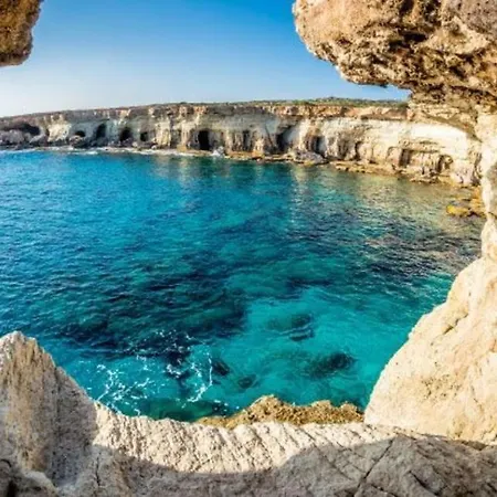 Βίλα Beautiful With Private Pool, 1223 *