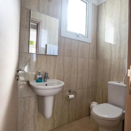 Βίλα Beautiful With Private Pool, 1223 Παραλίμνι