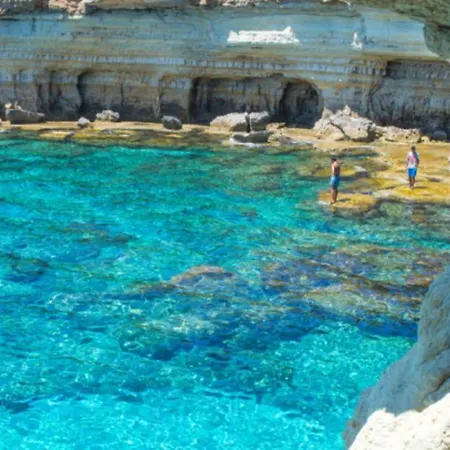 Beautiful With Private Pool, 1223 *