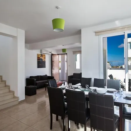 Beautiful With Private Pool, 1223 Βίλα