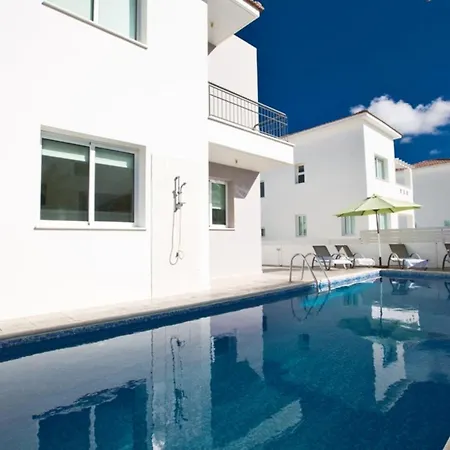 Beautiful With Private Pool, 1223 *